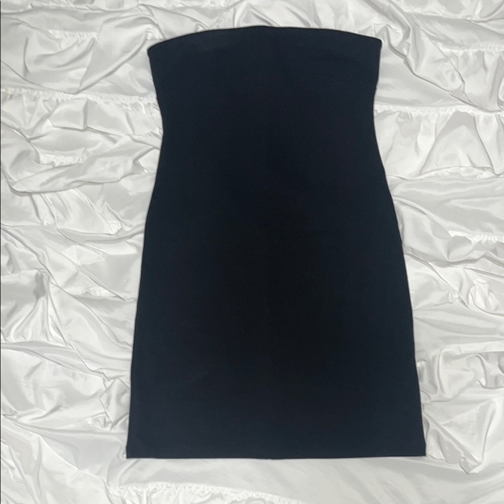 Elegant Black Strapless Dress